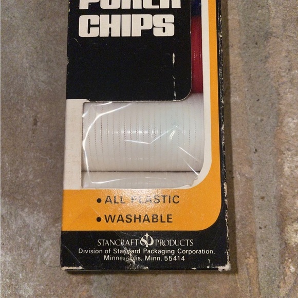 Vintage 100 Hoyle Plastic Interlocking Pocker Chips W/ Original Box - Picture 4 of 4
